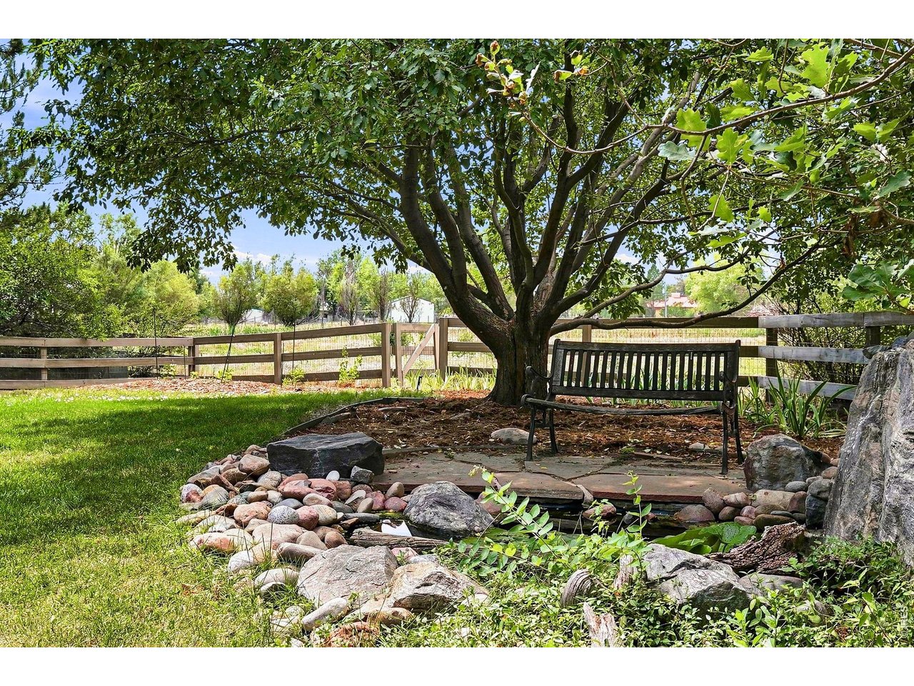 2854 Blue Jay Way