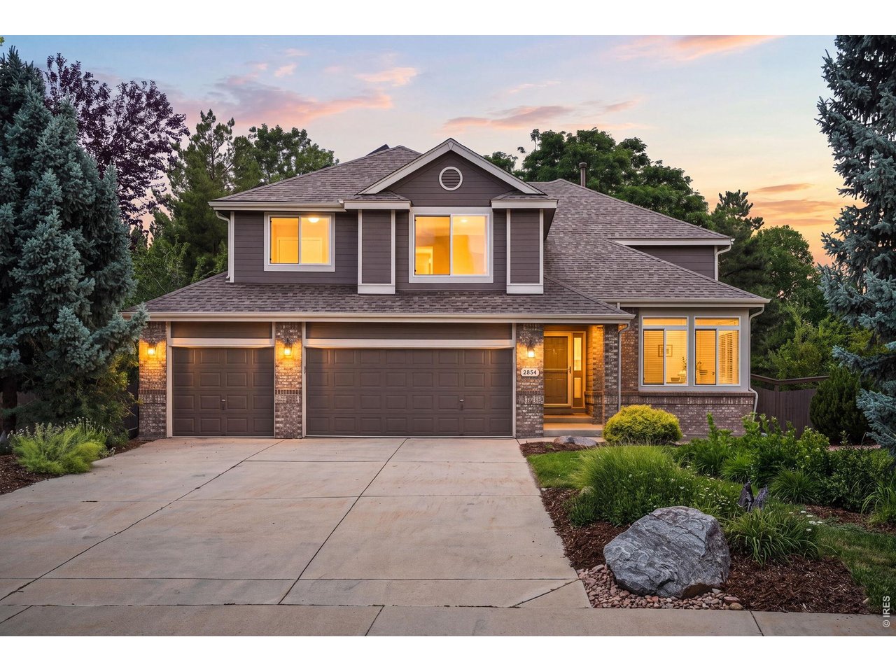 2854 Blue Jay Way