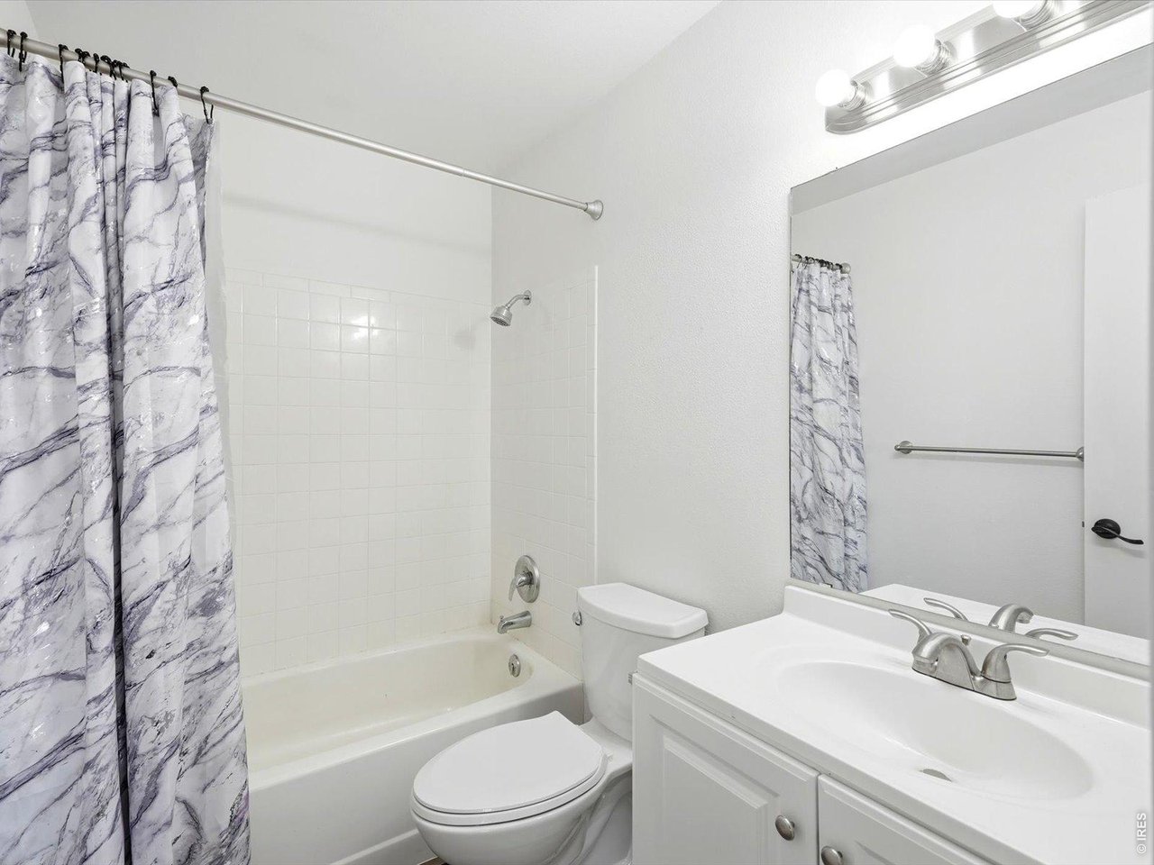 50 19th Ave 30
