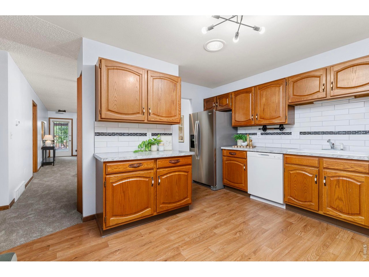 1522 W 29th St