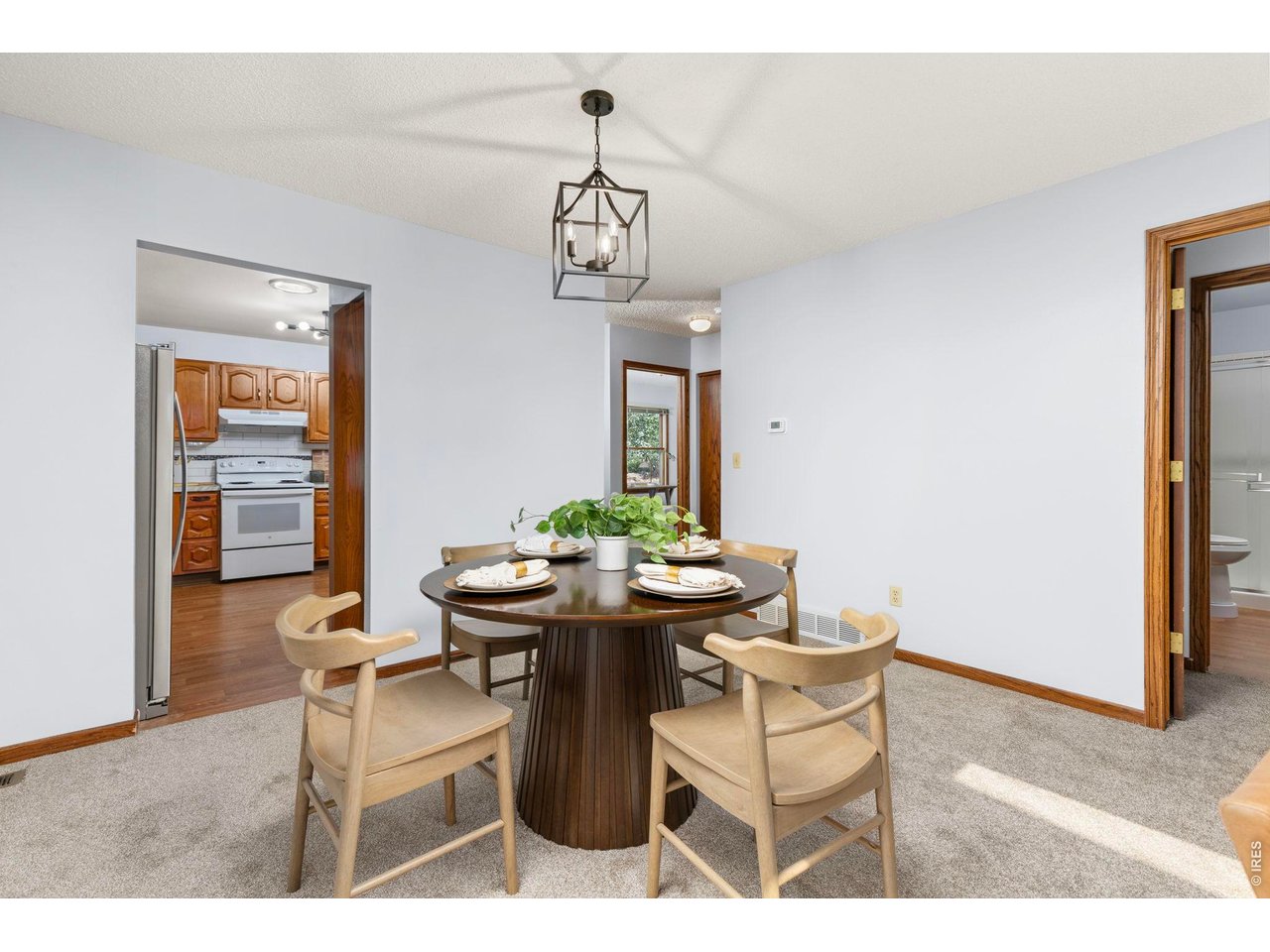1522 W 29th St