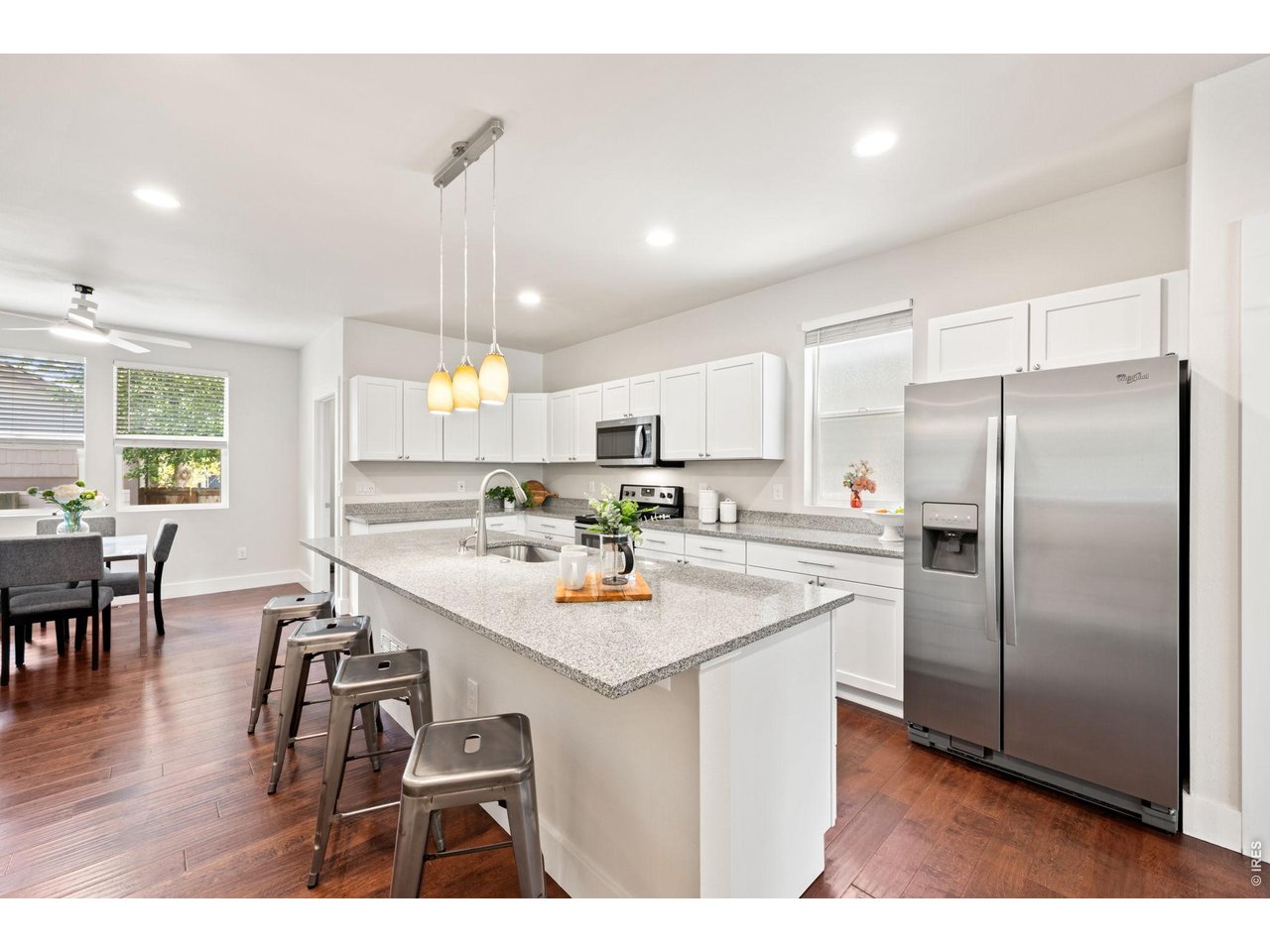 812 E Baseline Rd B