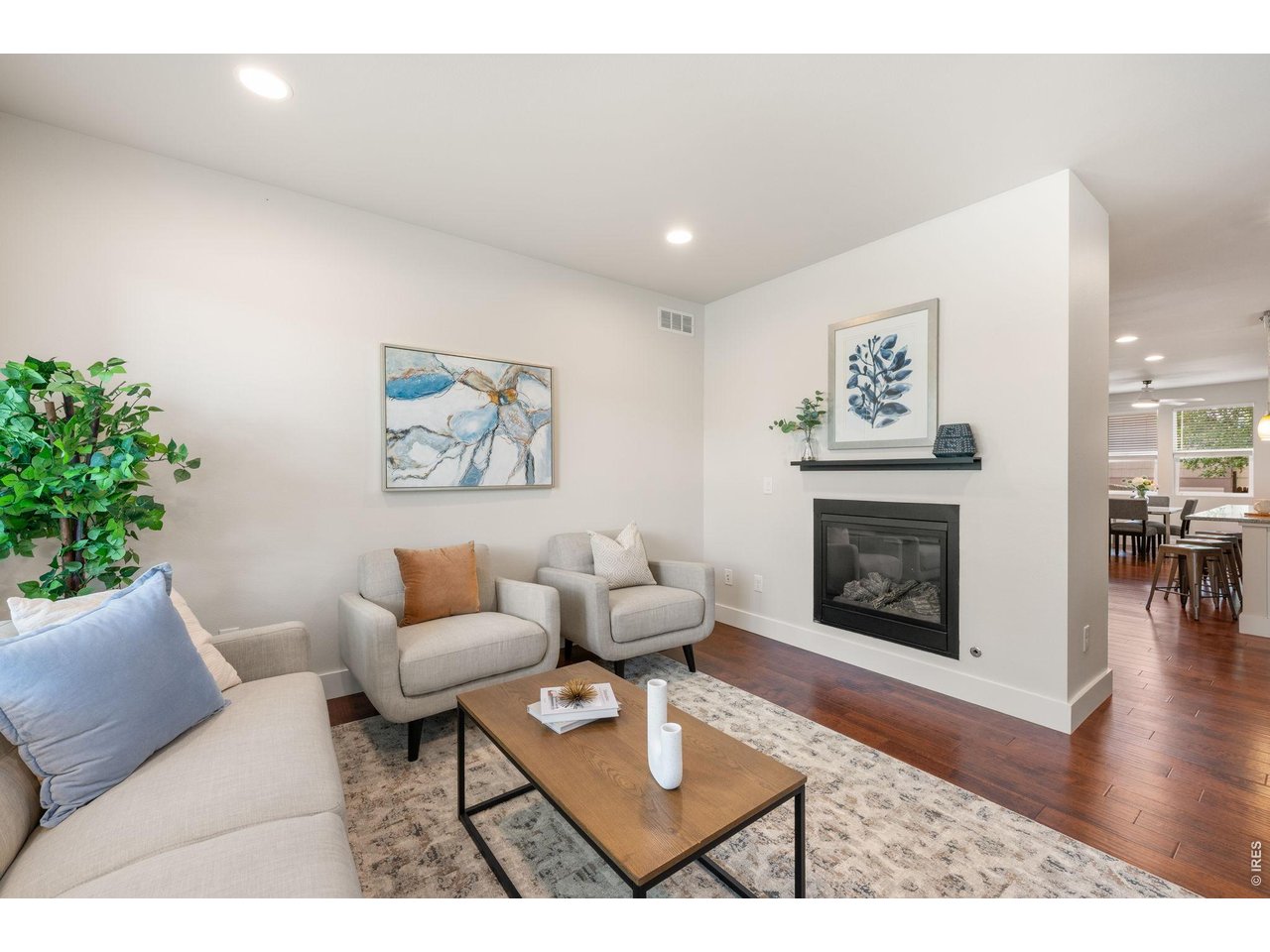 812 E Baseline Rd B