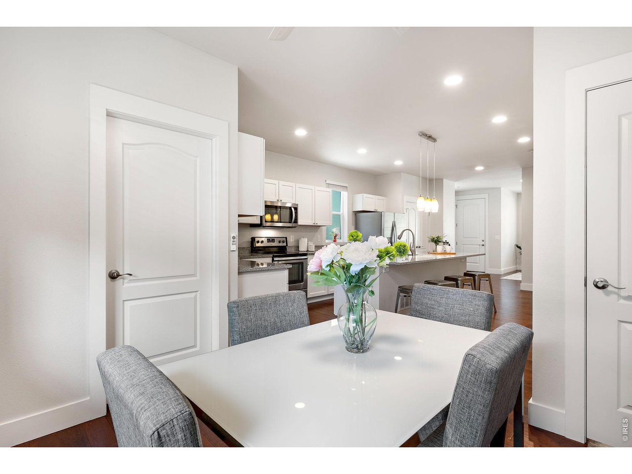 812 E Baseline Rd B