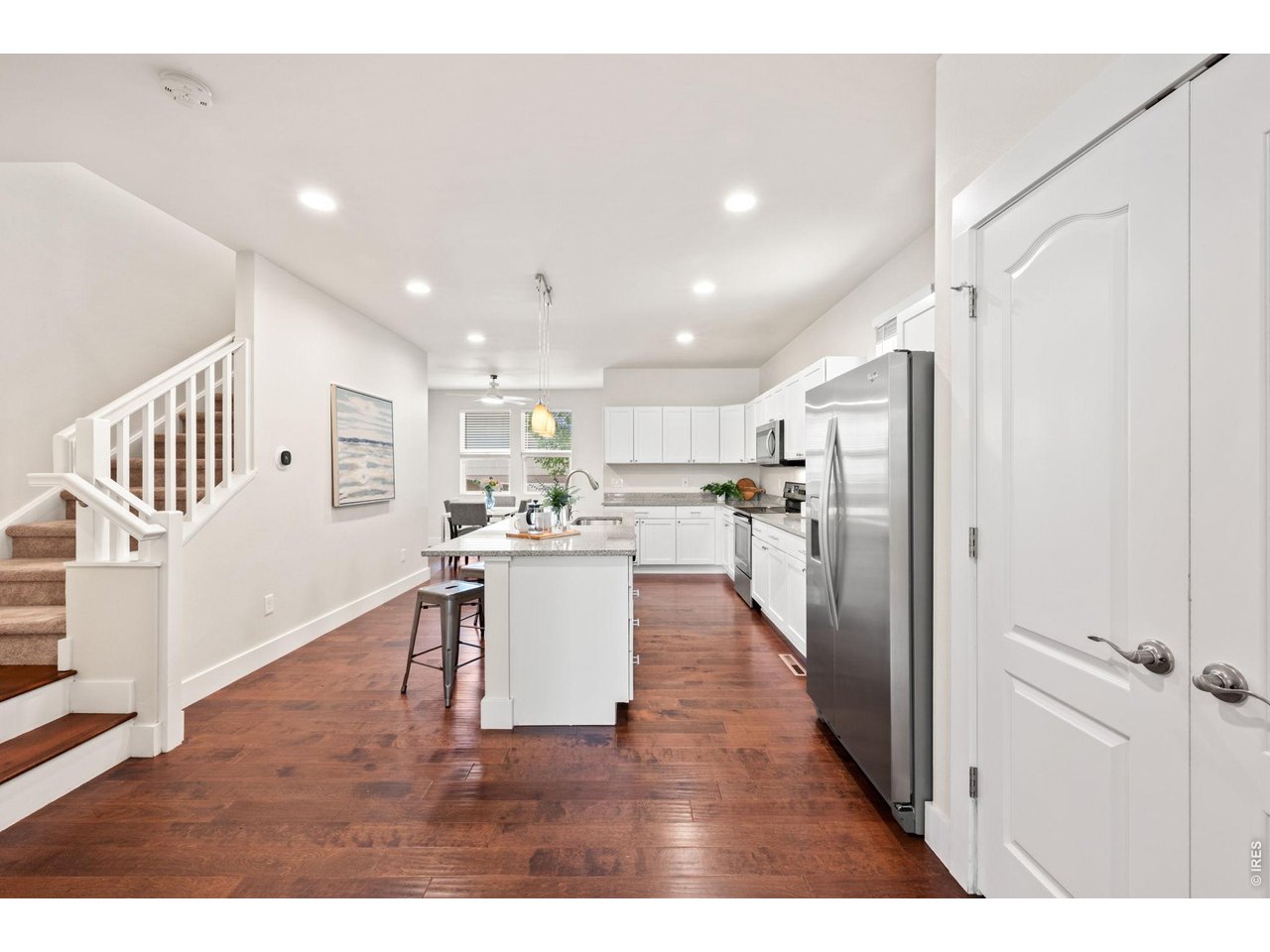 812 E Baseline Rd B