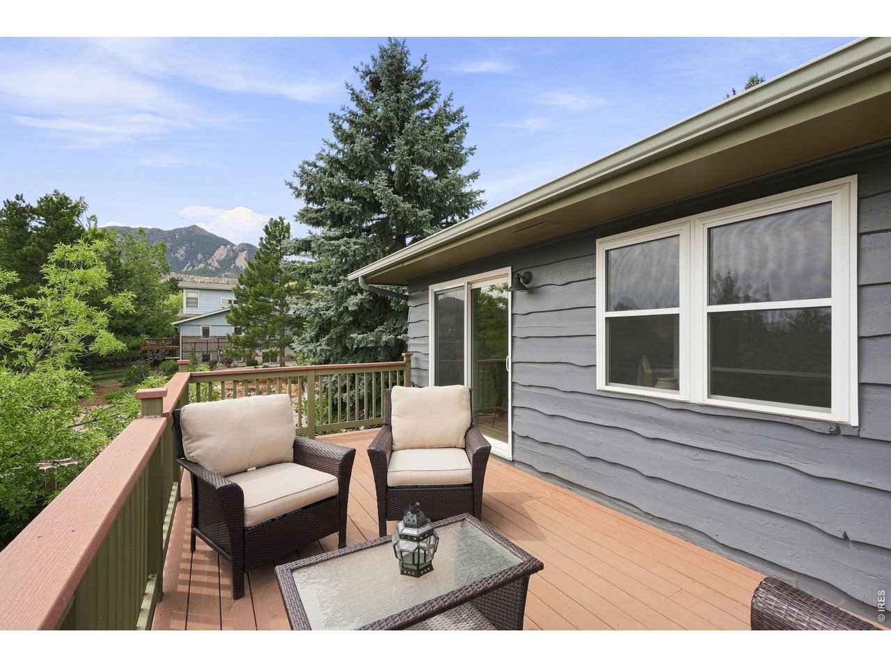 2295 Hillsdale Cir