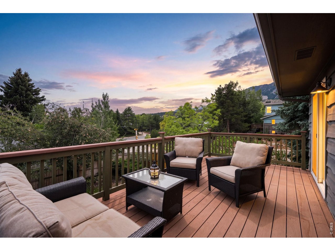 2295 Hillsdale Cir