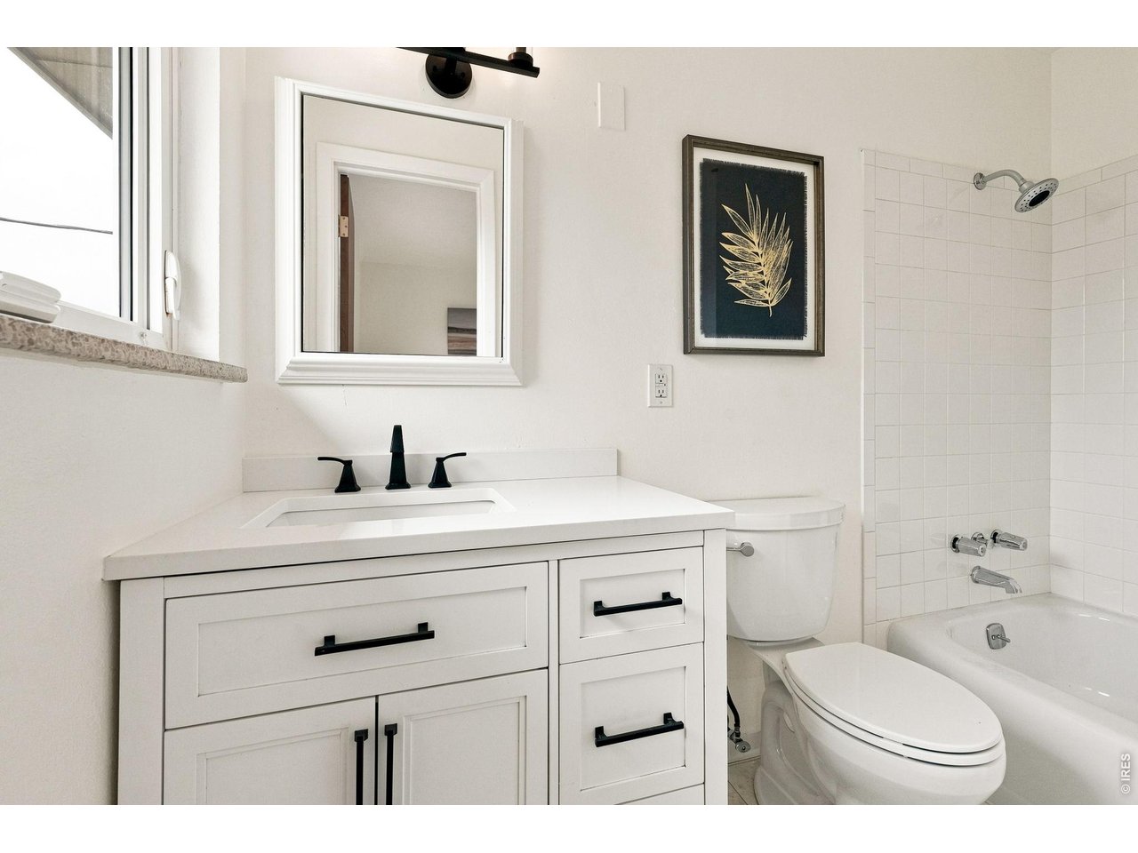 2295 Hillsdale Cir
