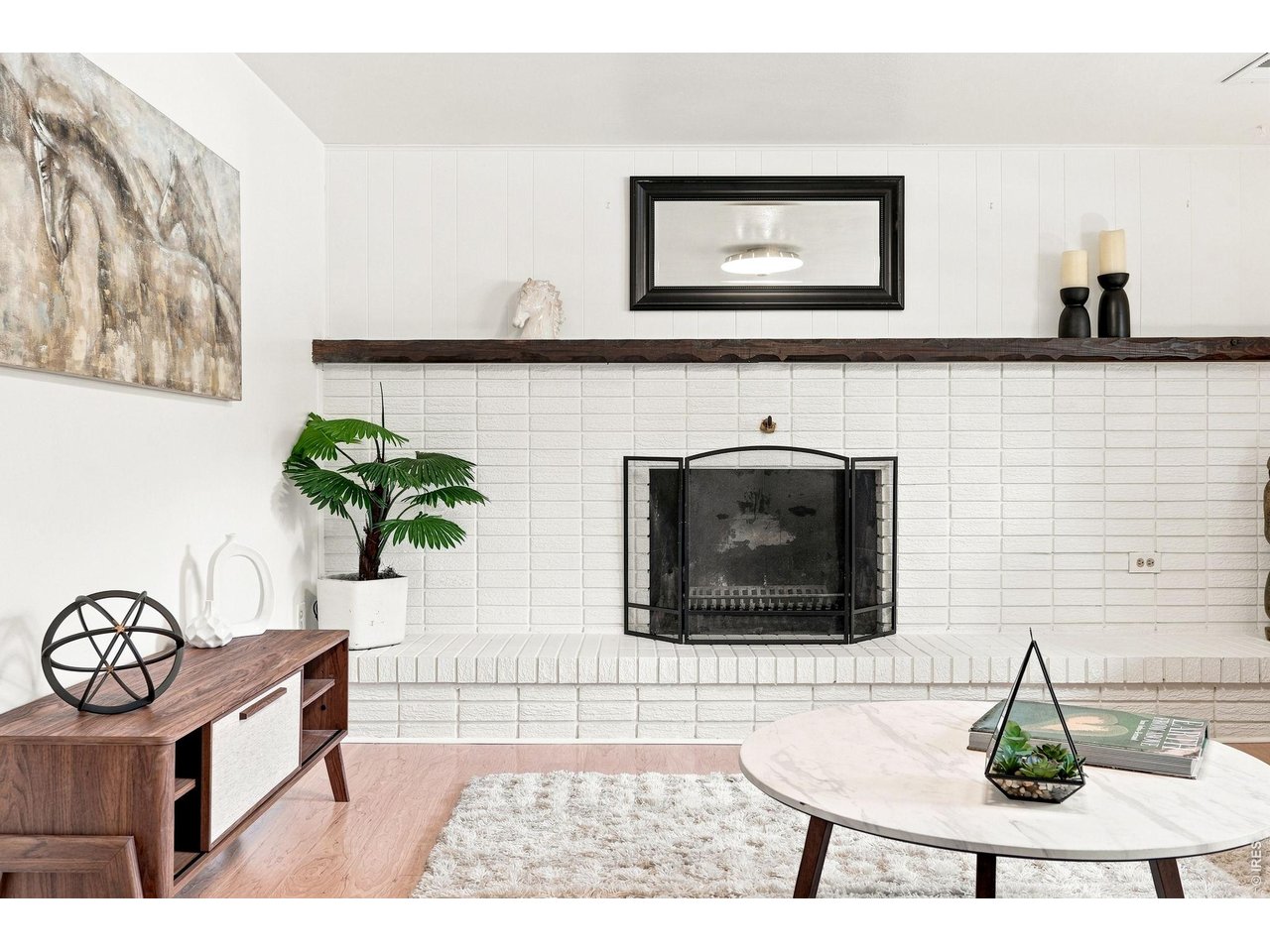 2295 Hillsdale Cir