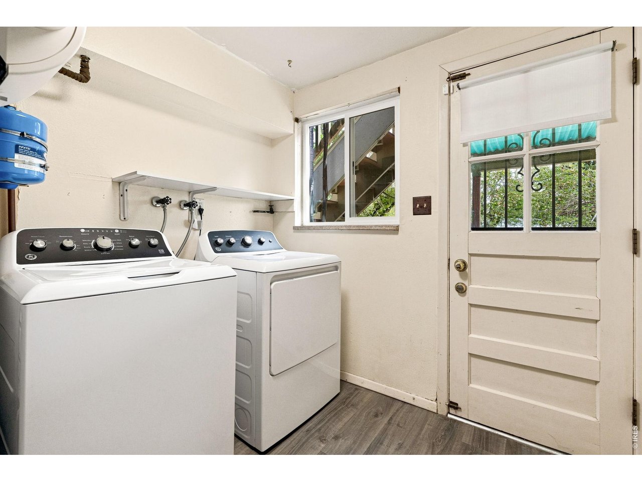 2295 Hillsdale Cir