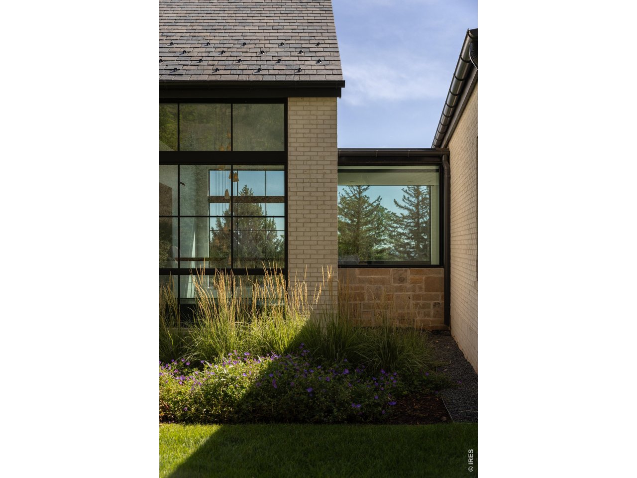 2285 Knollwood Dr