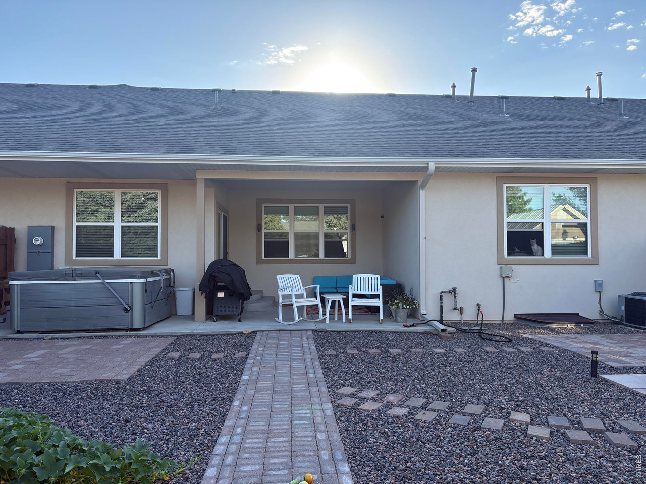 354 Howell Ave