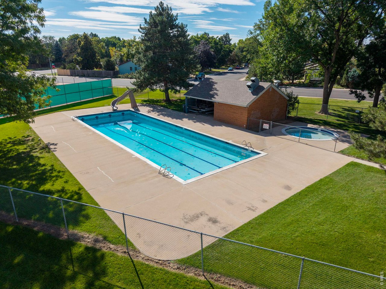3413 Lancaster Dr