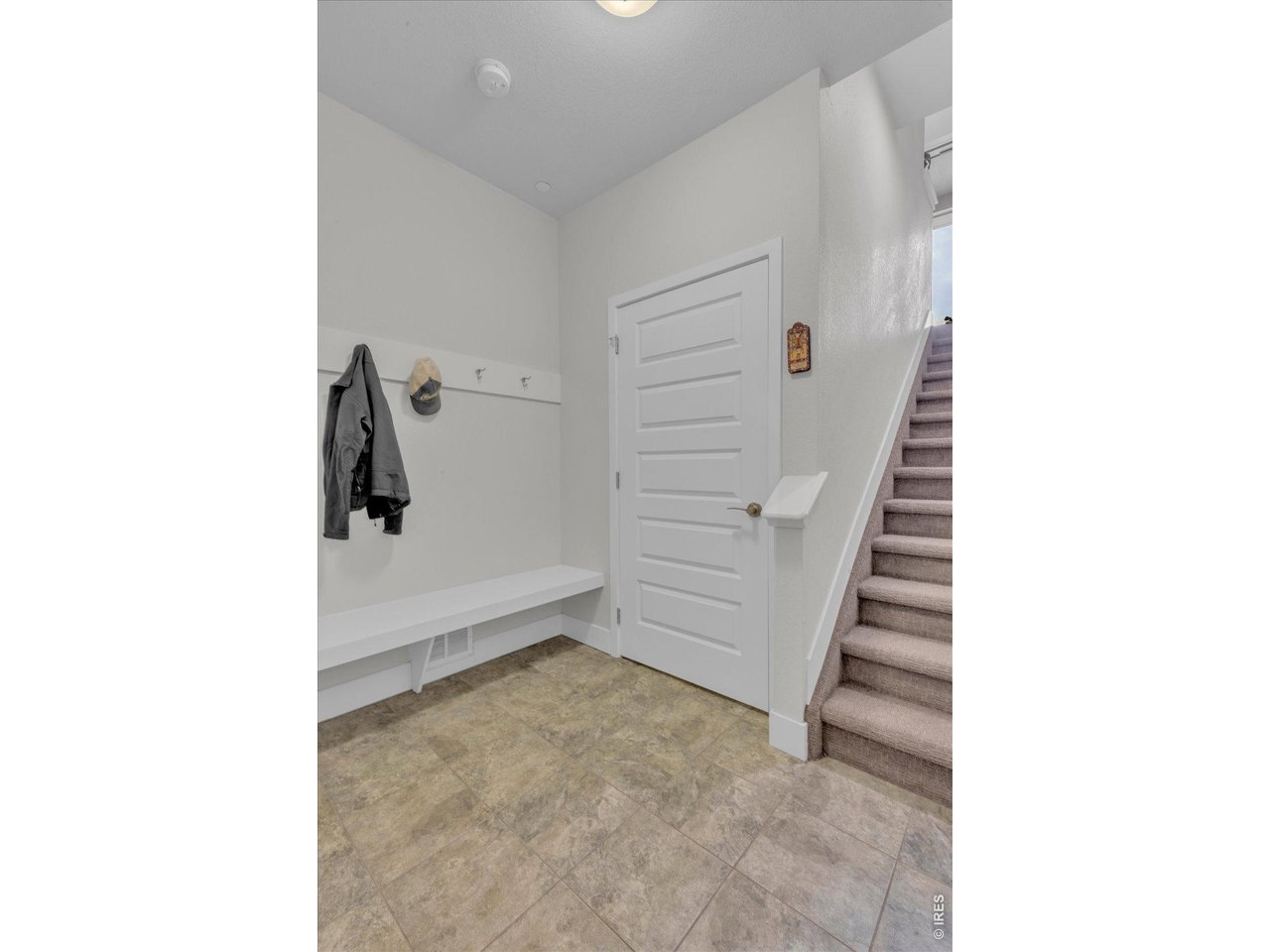 1082 Griffith St