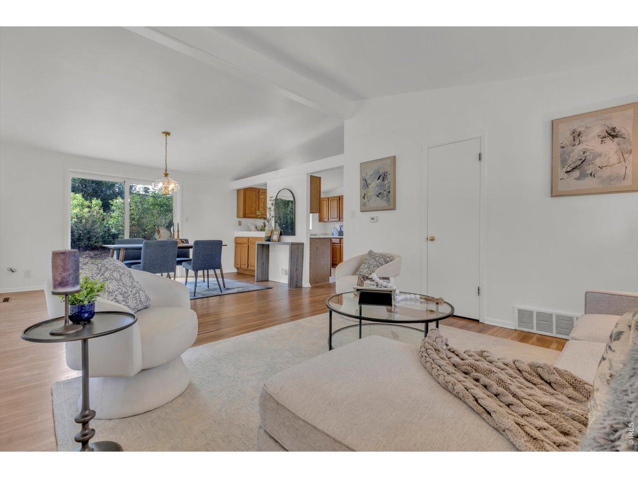 3360 Dartmouth Ave
