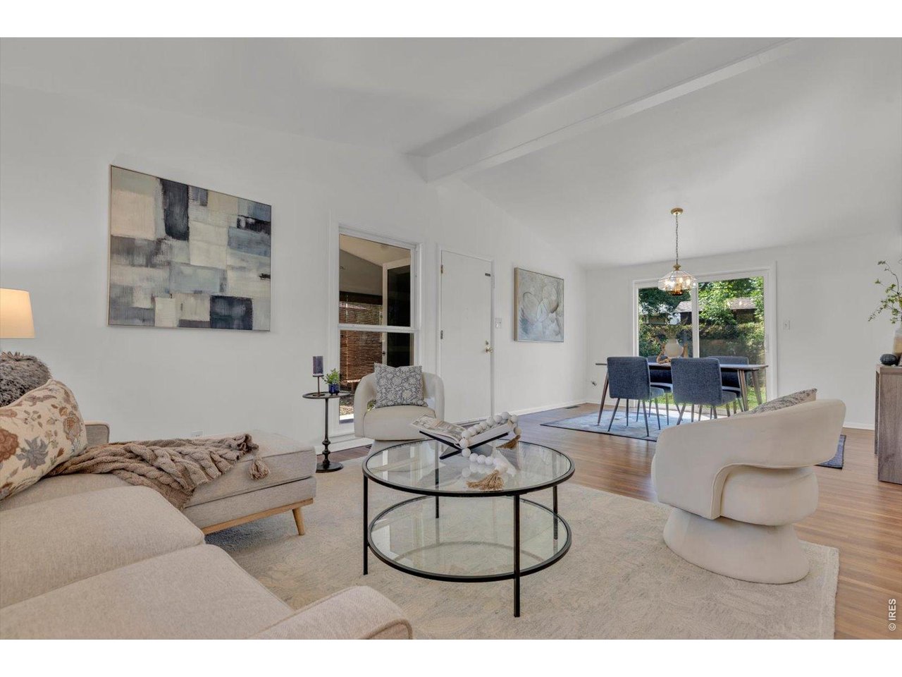 3360 Dartmouth Ave