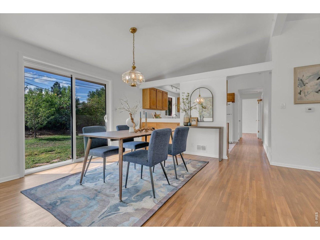 3360 Dartmouth Ave