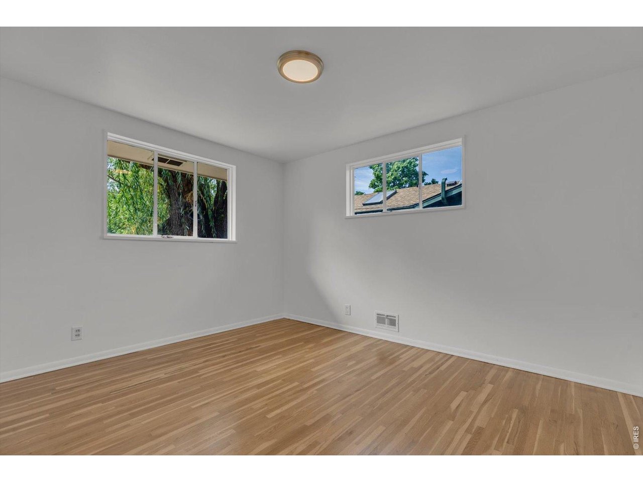 3360 Dartmouth Ave