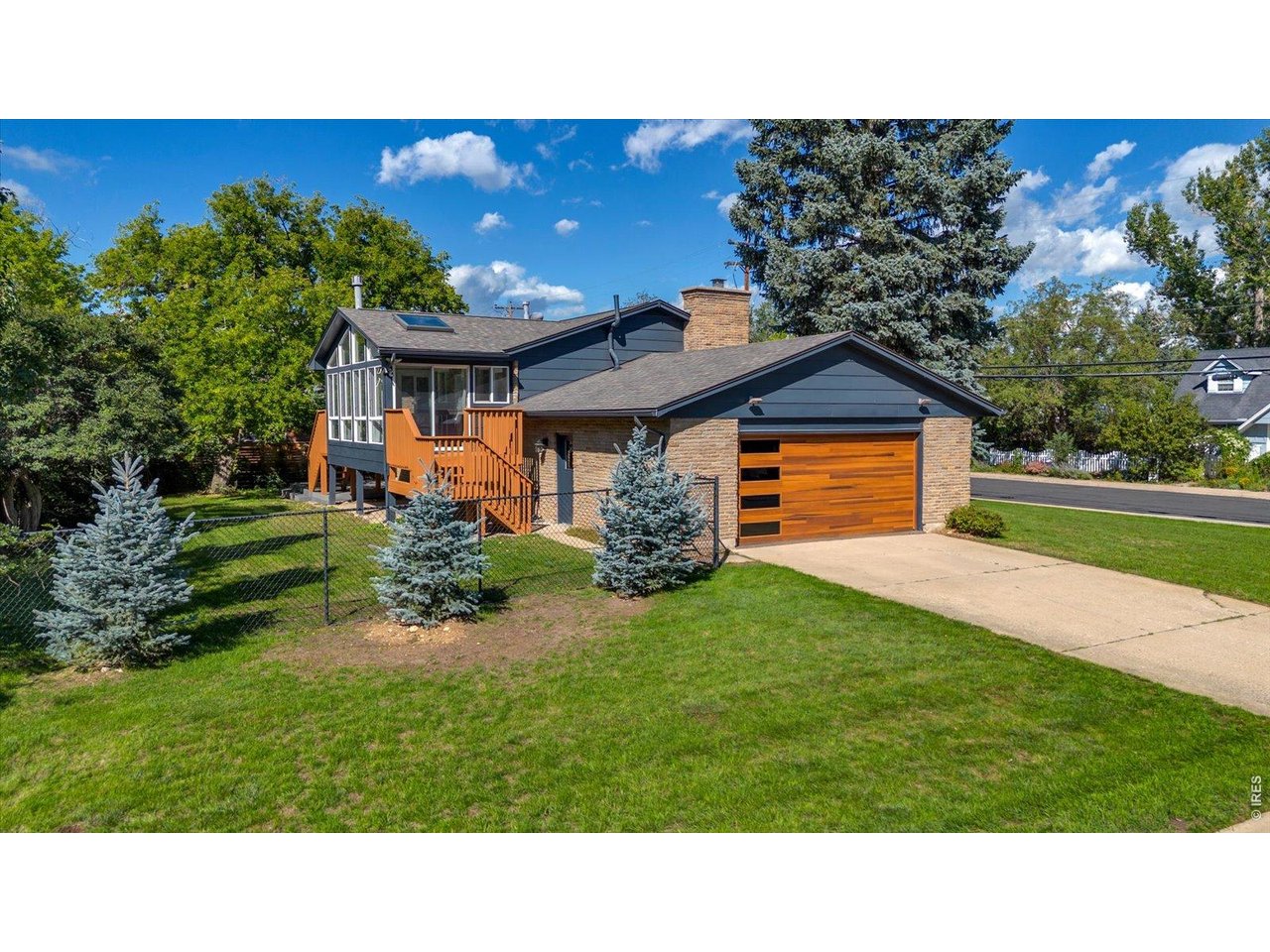 5140 Sioux Dr