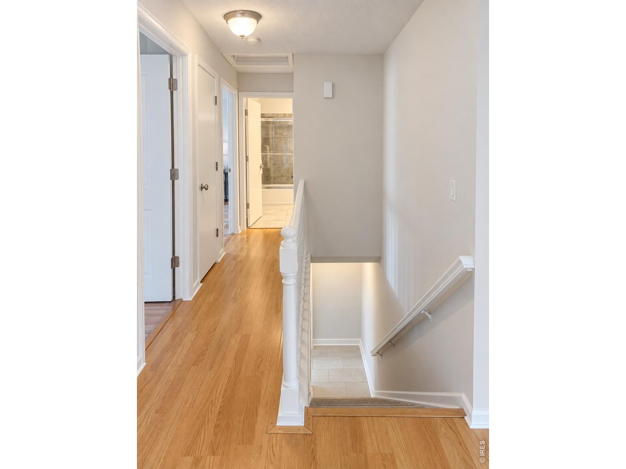 155 W Cedar Way