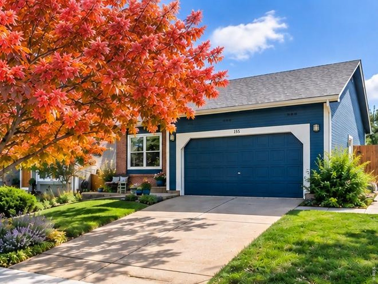 155 W Cedar Way