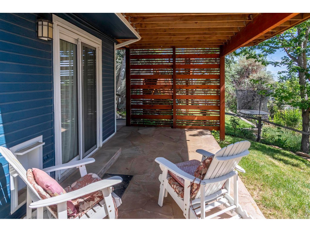155 W Cedar Way