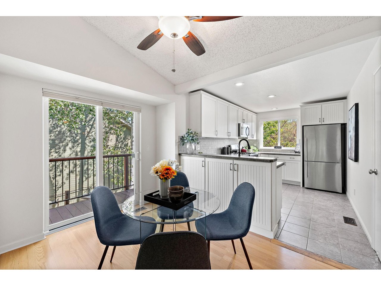 155 W Cedar Way