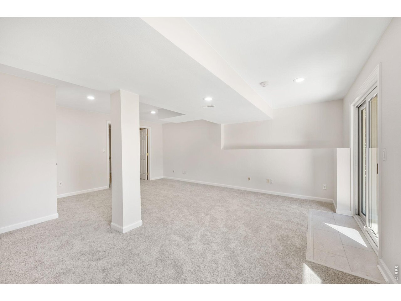 155 W Cedar Way
