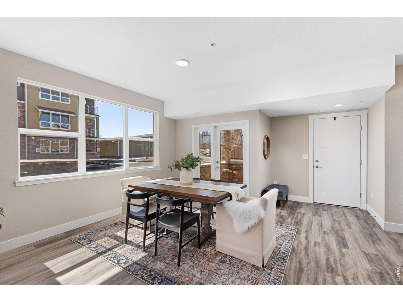 290 S Cherrywood Dr 101
