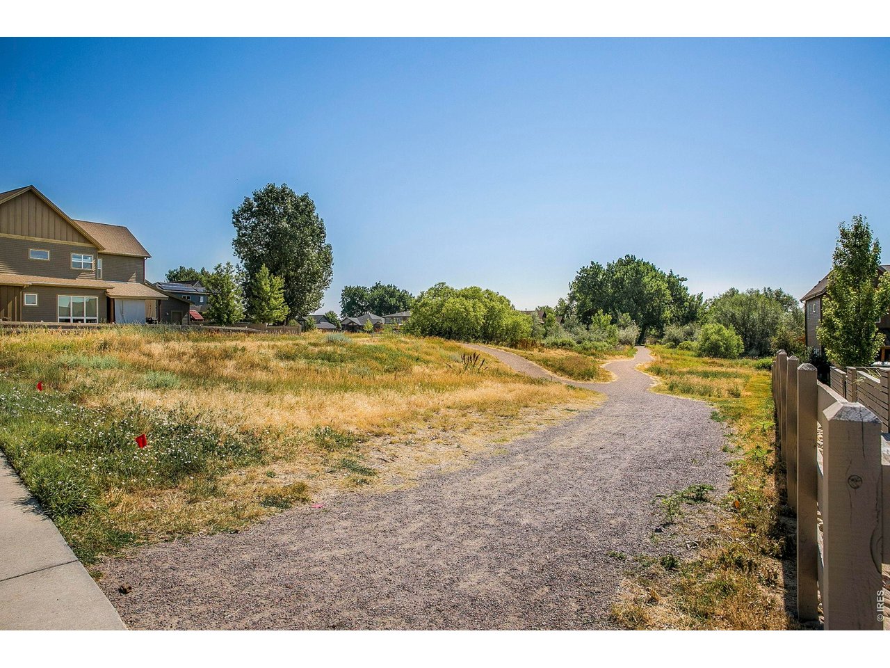 2111 Hecla Dr