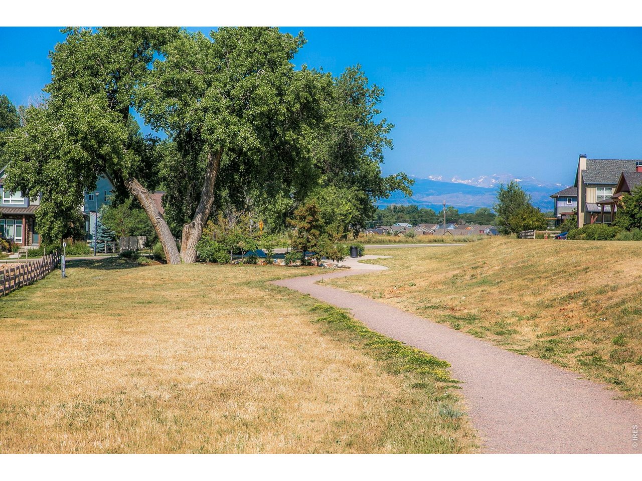 2111 Hecla Dr