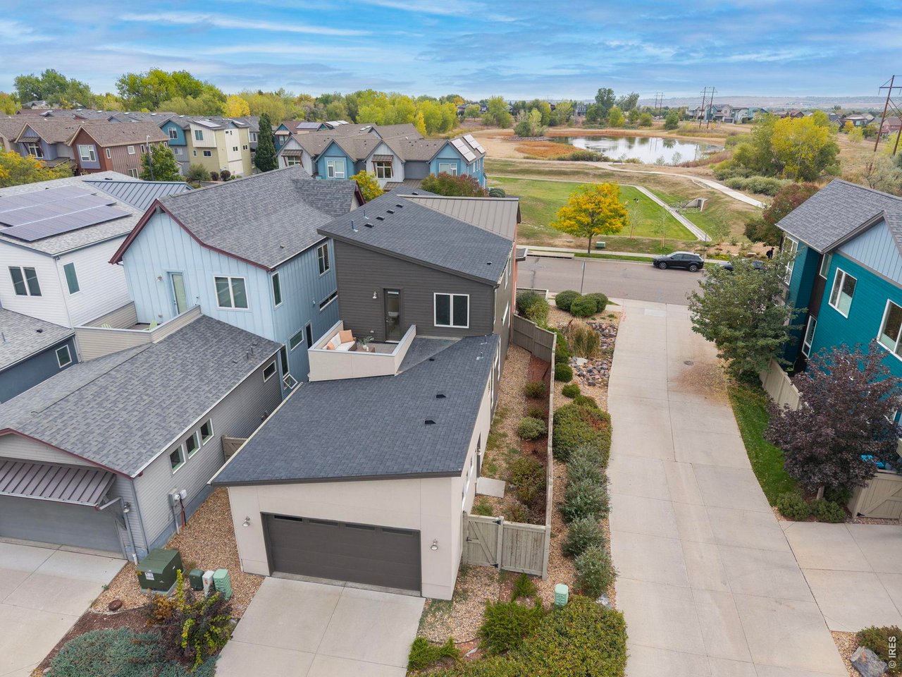 2111 Hecla Dr