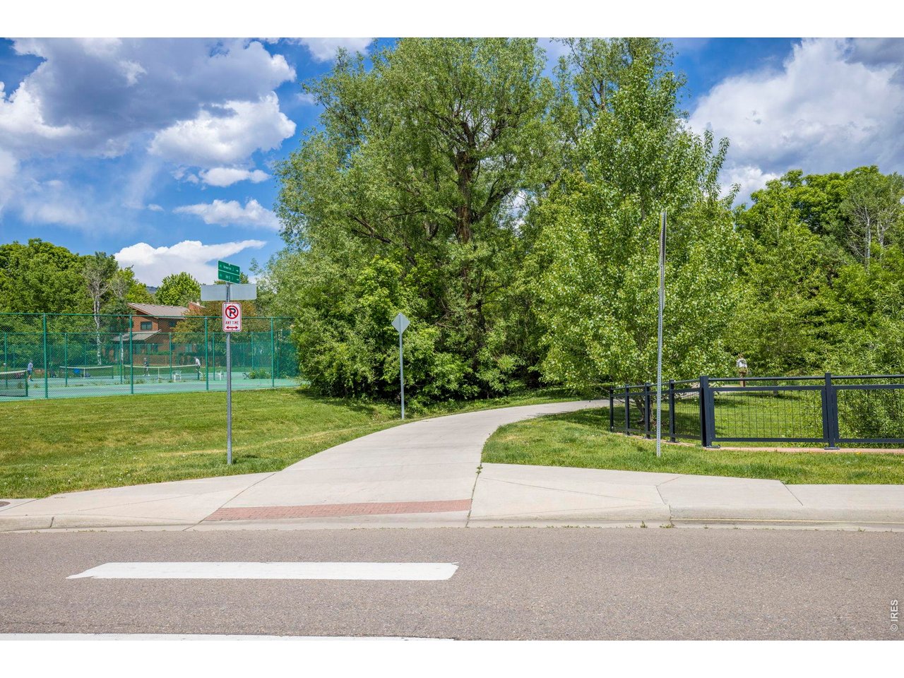 3845 Birchwood Dr