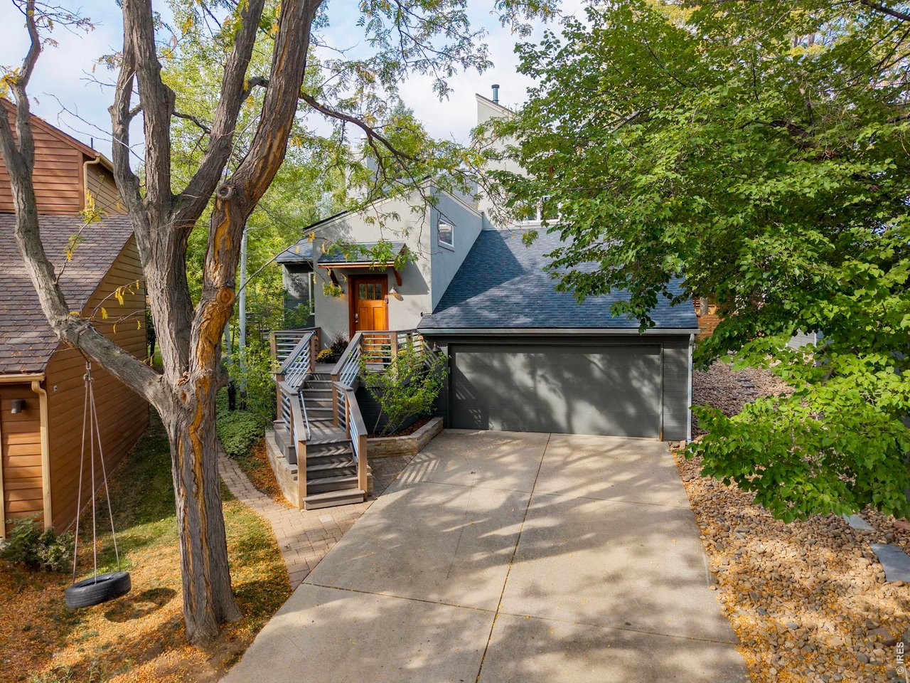 3845 Birchwood Dr