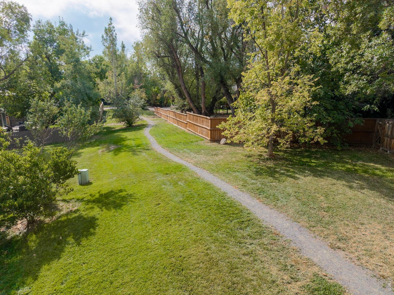 3845 Birchwood Dr