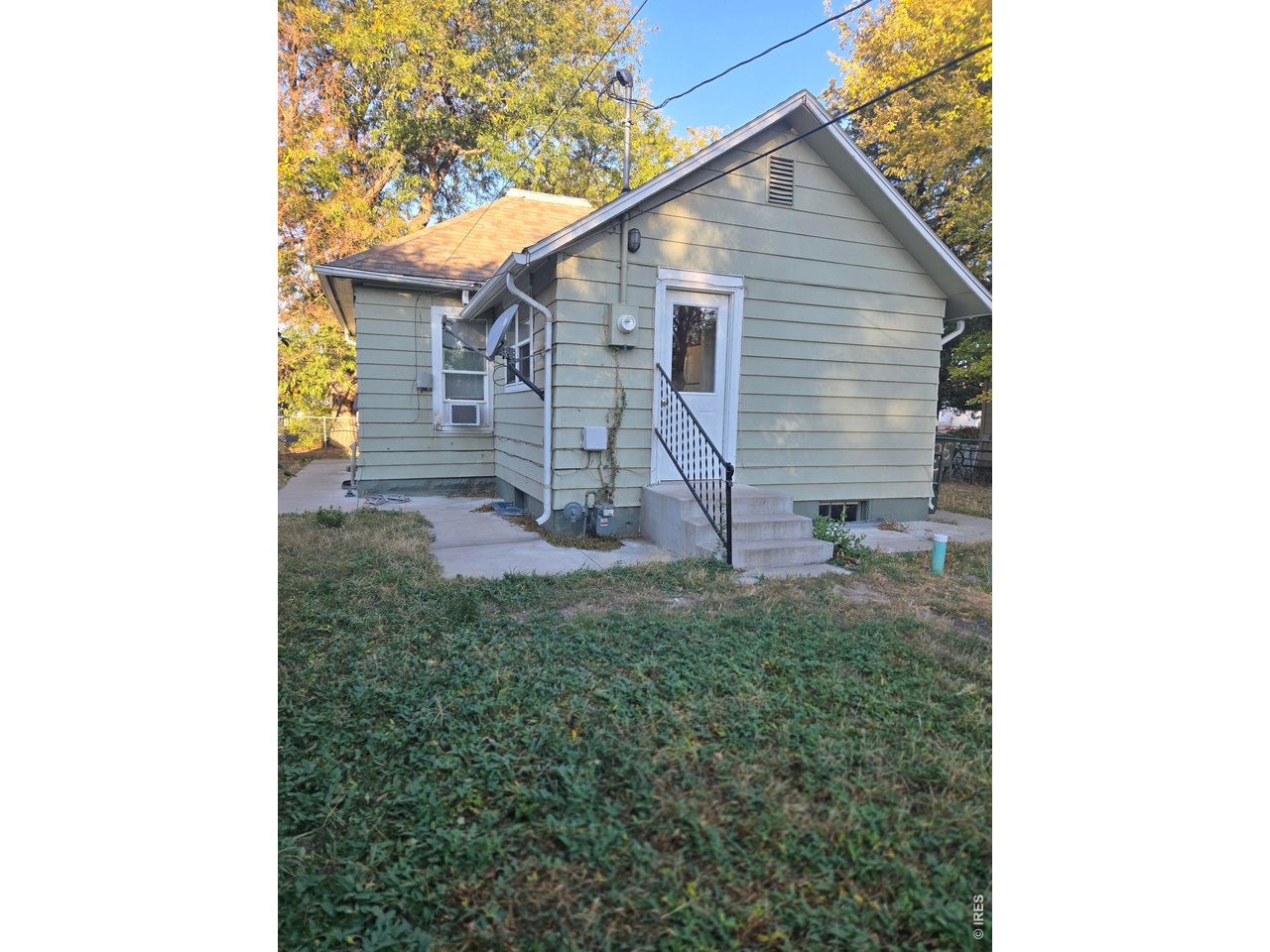 205 S Curtis St