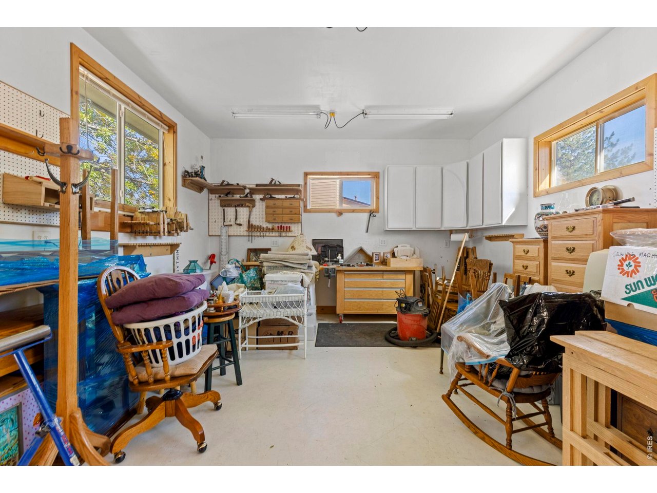 1221 Picardy Pl