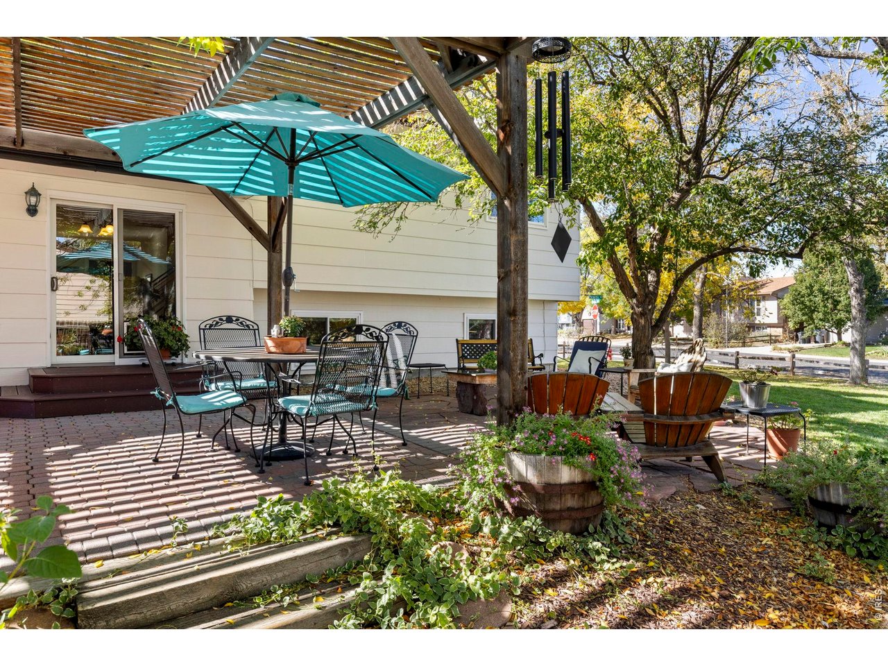 1221 Picardy Pl