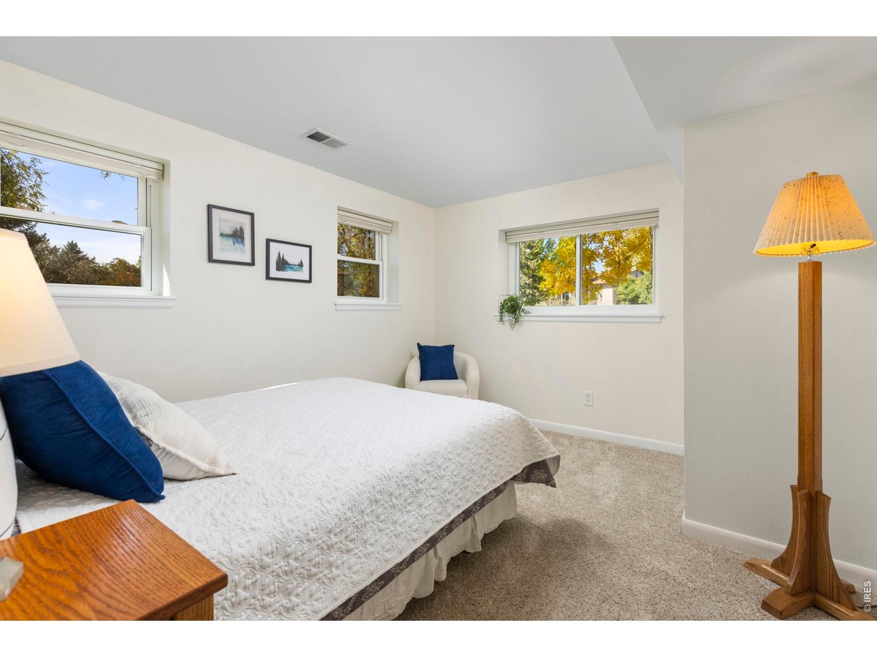 1221 Picardy Pl