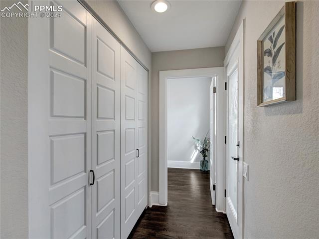 1233 N Institute Street