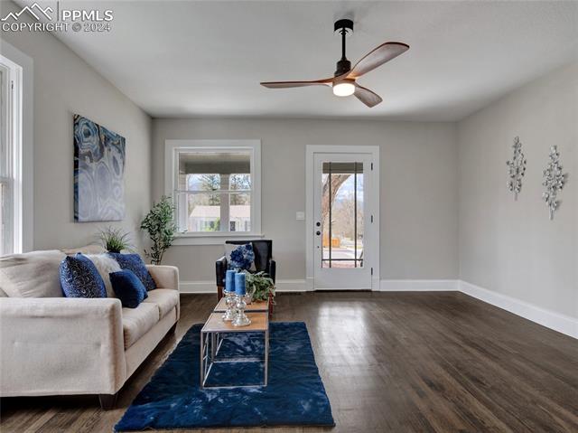 1233 N Institute Street