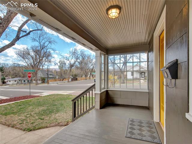 1233 N Institute Street