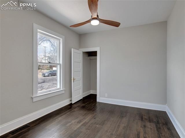 1233 N Institute Street