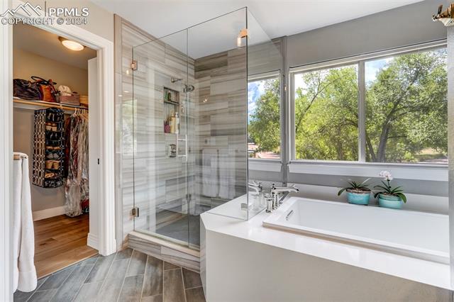 1825 Parkview Boulevard