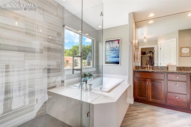 1825 Parkview Boulevard