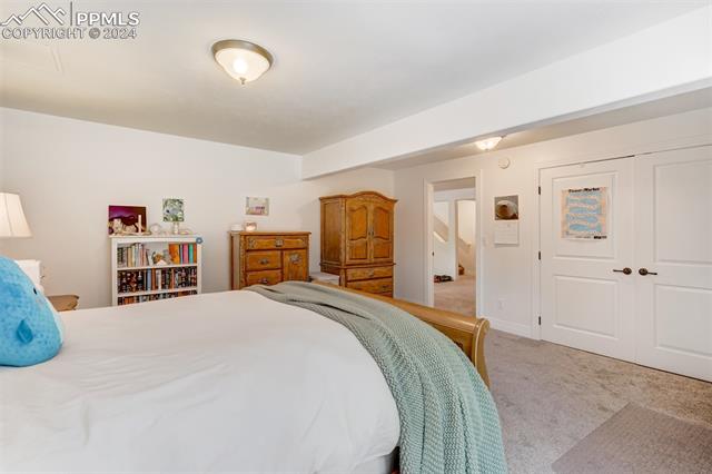 1825 Parkview Boulevard