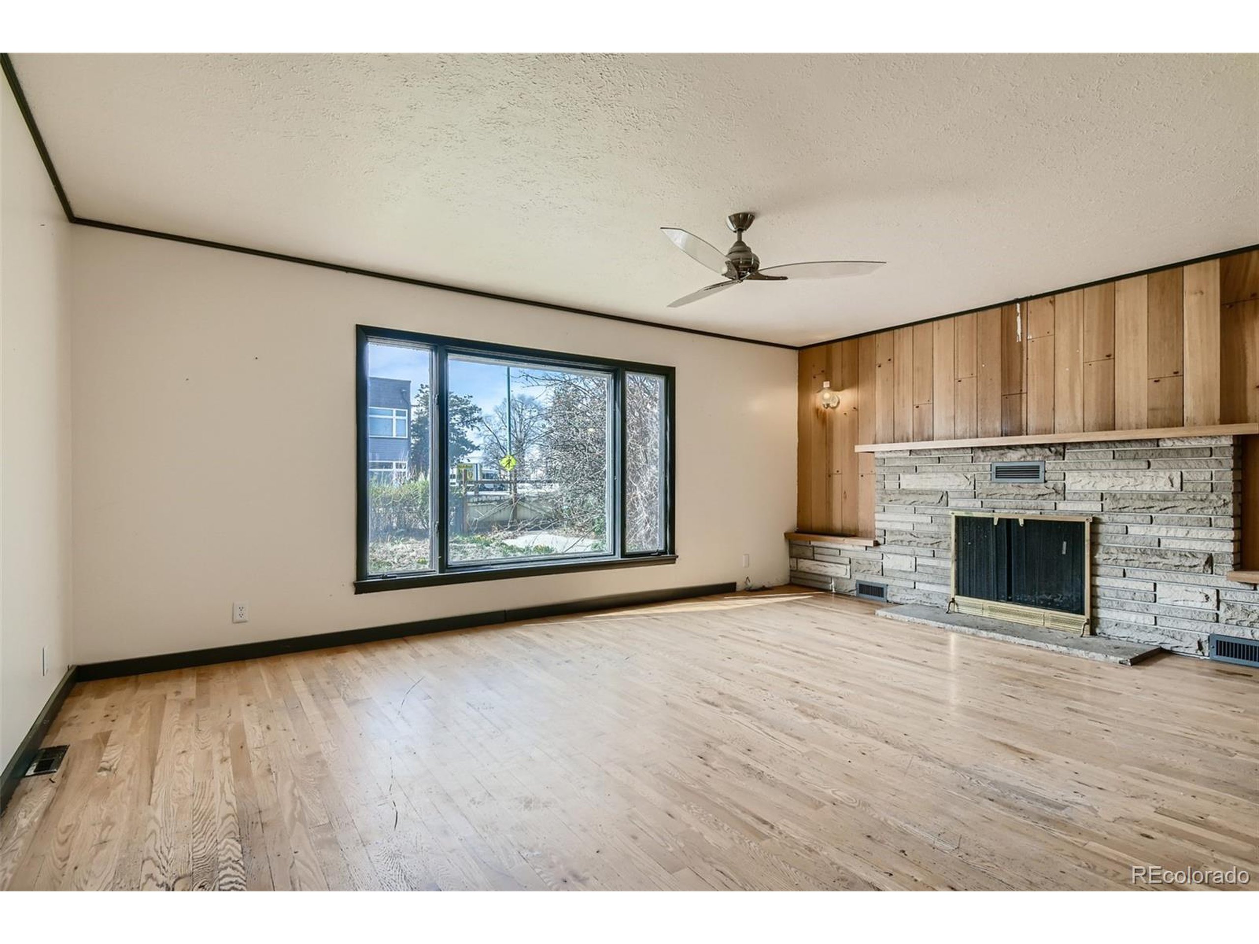 401 W Baseline Rd