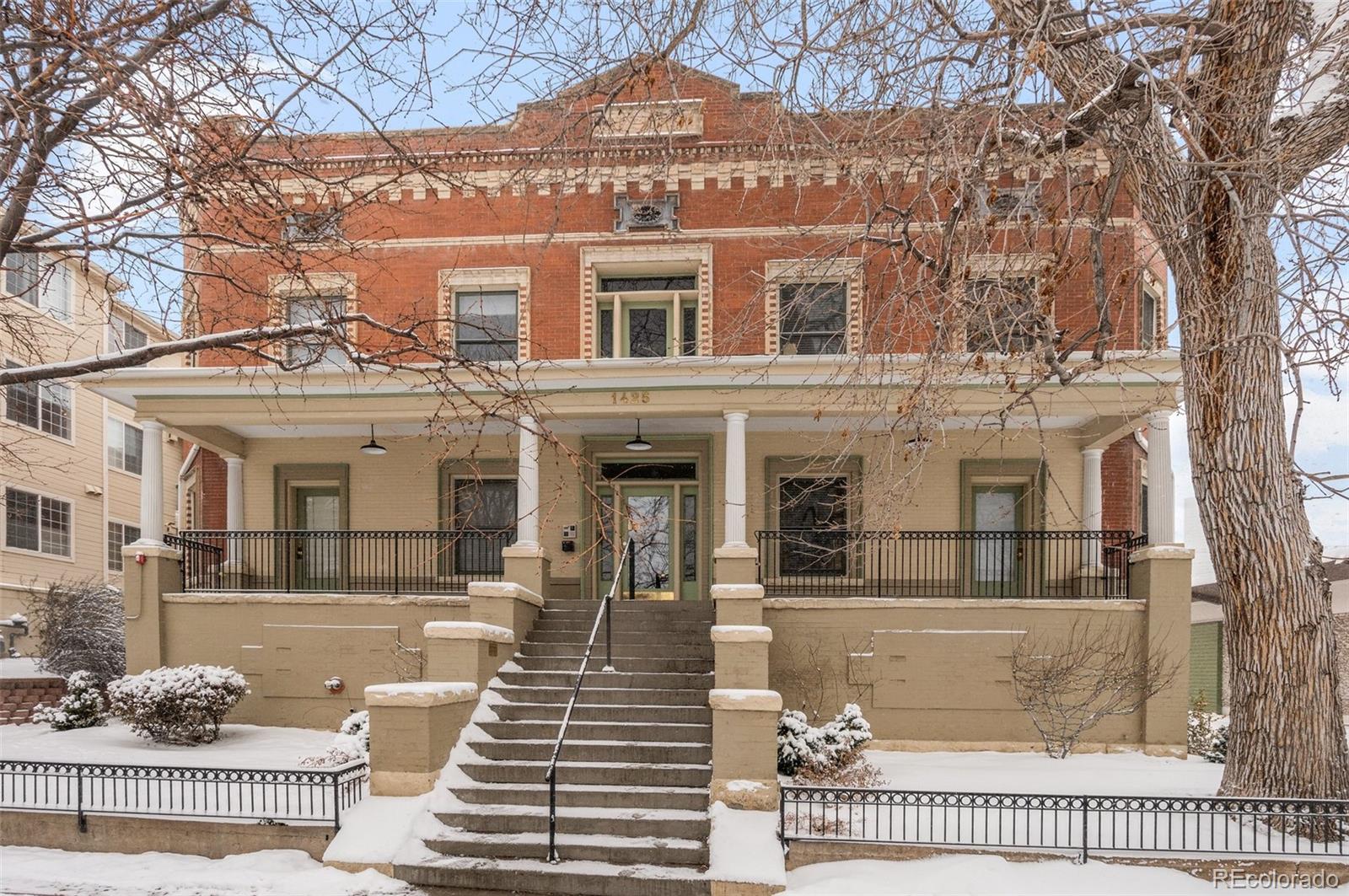 1425 Washington Street Unit: 200