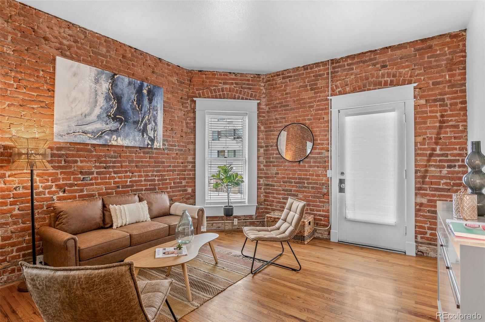 1425 Washington Street Unit: 200
