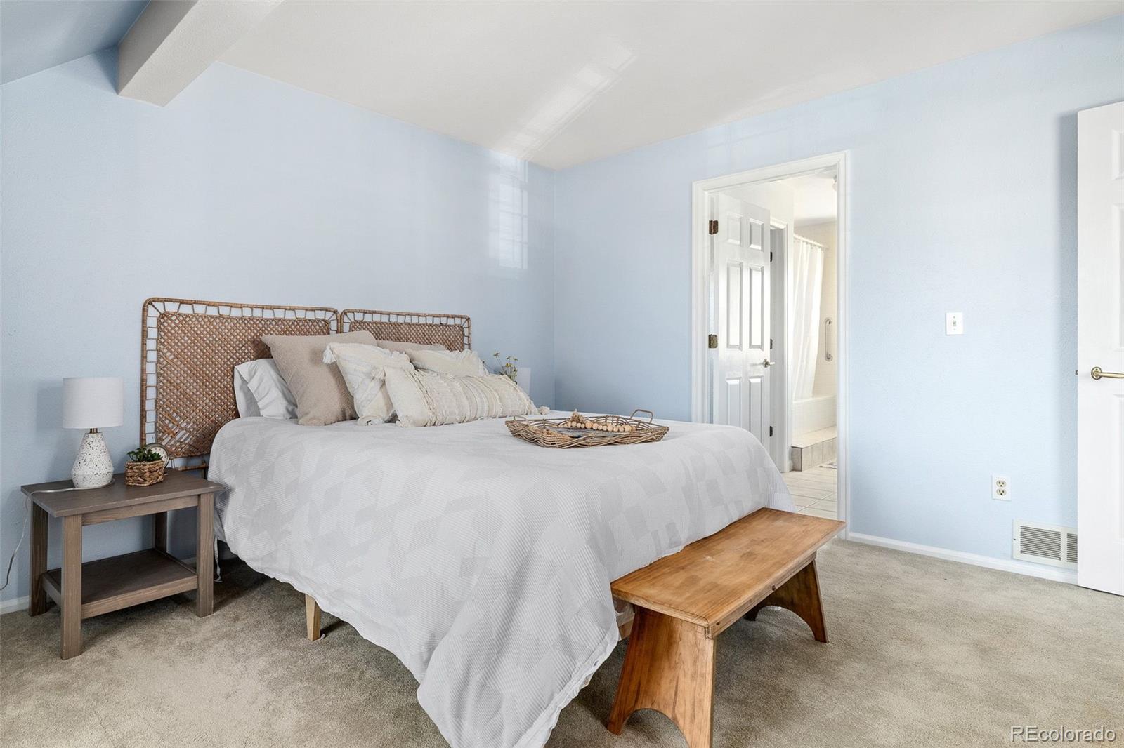 1929 S Xanadu Way